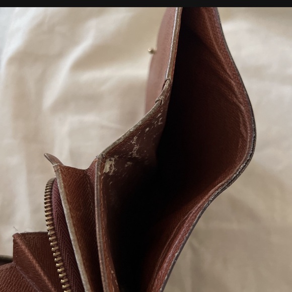 Authentic Louis Vuitton Zip Wallet - Picture 8 of 8